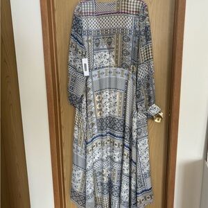 JustFab Geometric Blue and Cream Long Sleeve Dress